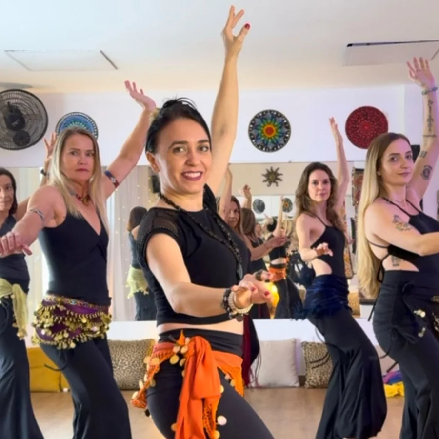 **Bailarinas que querem se profissionalizar**